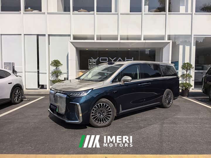 Voyah Lantu Dreamchaser PHEV Qiankun Ultra