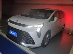 Buick Century 2.0T Six-Seat Yun Shi Edition - ფოტო 1