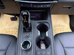 Cadillac XT4 28T FWD Luxury - ფოტო 16