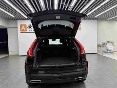 Cadillac XT4 28T FWD Luxury - ფოტო 18