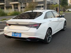 Hyundai Elantra 1.5L CVT GLX Elite - ფოტო 5