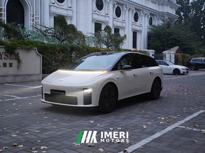 Li Auto i6 2025 Two-Wheel Drive Standard - ავტომობილი ჩინეთიდან