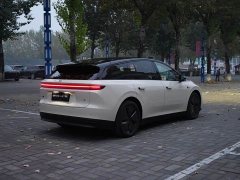 Li Auto i6 2025 Two-Wheel Drive Standard - ფოტო 5