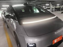 Li Auto Li Xiang MEGA Ultra - ფოტო 5