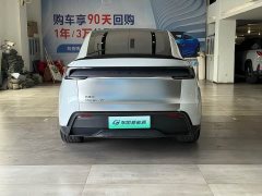Tesla Model Y L Long Range All-Wheel Drive - ფოტო 9