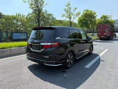Honda Odyssey 2.0L Sharp Premium Edition - ფოტო 3