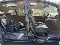 Honda Odyssey 2.0L Sharp Premium Edition - ფოტო 9
