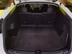 Tesla Model Y Long Range All-Wheel Drive - ფოტო 4