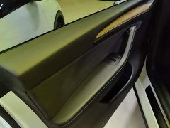 Tesla Model Y Long Range All-Wheel Drive - ფოტო 7