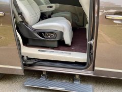 Buick GL8 Land Business Class 652T Luxury - ფოტო 10