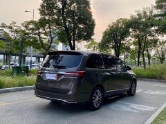Buick GL8 Land Business Class 652T Luxury - ფოტო 6