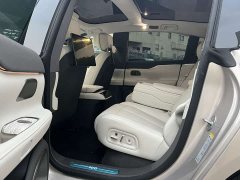 NIO ET7 75kWh Executive - ფოტო 11