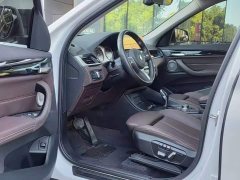 BMW X1 sDrive20Li Premium Edition - ფოტო 3