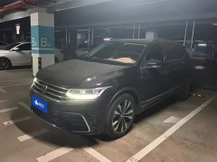 Volkswagen Tiguan L 2023 Facelift 330TSI Automatic FWD R-Line Flagship - ფოტო 1