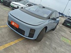 Li Auto i8 Standard Edition - ფოტო 1