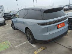 Li Auto i8 Standard Edition - ფოტო 4