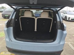 Li Auto i8 Standard Edition - ფოტო 8