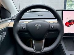 Tesla Model Y Long Range All-Wheel Drive - ფოტო 9