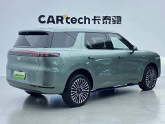 IM Motors Zhiji LS8 52 Max Luxury Six-Seater - ფოტო 12