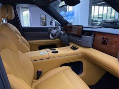 IM Motors Zhiji LS8 52 Max Luxury Six-Seater - ფოტო 18