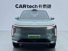 IM Motors Zhiji LS8 52 Max Luxury Six-Seater - ფოტო 2