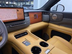 IM Motors Zhiji LS8 52 Max Luxury Six-Seater - ფოტო 17