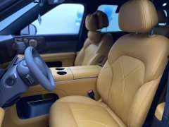 IM Motors Zhiji LS8 52 Max Luxury Six-Seater - ფოტო 19