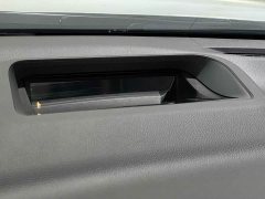 Toyota Alphard Hybrid 2.5L Premium Edition - ფოტო 18