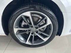 Audi A4L 2022 40 TFSI Fashion Dynamic - ფოტო 10