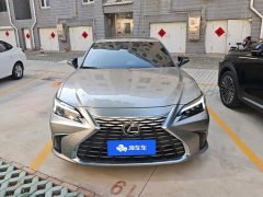 Lexus ES 200 Premium Edition - ფოტო 2