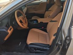 Lexus ES 200 Premium Edition - ფოტო 9