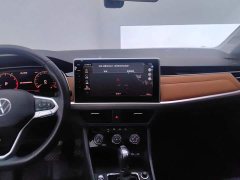Volkswagen Bora 200TSI DSG Comfort Pro - ფოტო 13