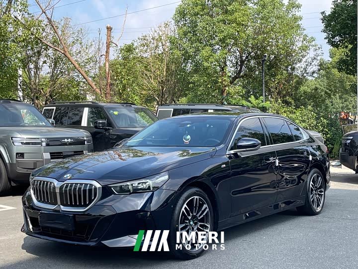 BMW 5 Series 525Li M Sport Package - ავტომობილი ჩინეთიდან