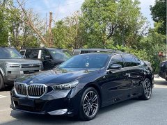 BMW 5 Series 525Li M Sport Package - ფოტო 1