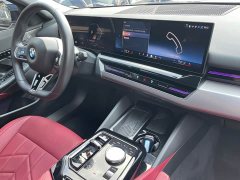 BMW 5 Series 525Li M Sport Package - ფოტო 18