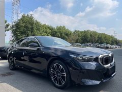 BMW 5 Series 525Li M Sport Package - ფოტო 3