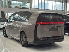 Li Auto Li Xiang MEGA Ultra - ფოტო 5
