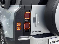 Land Rover Defender 110 P400 Dark Edition - ფოტო 6