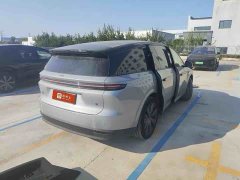 Li Auto i8 Standard Edition - ფოტო 2