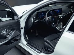 BMW M3 2023 M3 Sedan M xDrive Thunder Edition - ფოტო 13