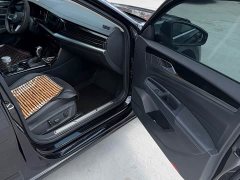Volkswagen Passat Outstanding Edition 380TSI Dragon Ascendant Version - ფოტო 9