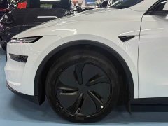 Tesla Model Y Long Range All-Wheel Drive Launch Edition - ფოტო 12