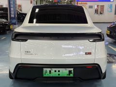 Tesla Model Y Long Range All-Wheel Drive Launch Edition - ფოტო 7