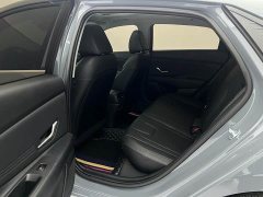 Hyundai Elantra 1.5L CVT Luxury - ფოტო 13