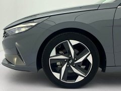 Hyundai Elantra 1.5L CVT Luxury - ფოტო 18