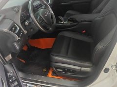 Lexus UX New Energy 2020 300e Pure Joy Edition - ფოტო 9