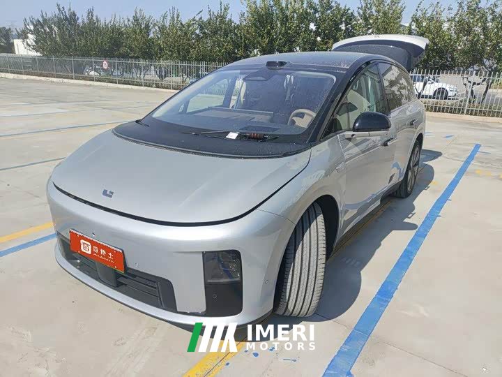Li Auto i8 Standard Edition - ავტომობილი ჩინეთიდან