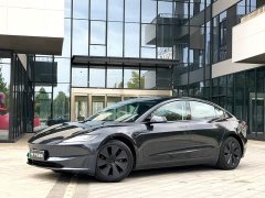 Tesla Model 3 Rear-Wheel Drive - ფოტო 1