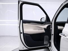 Zeekr 009 2024 Six-Seat Executive AWD 108kWh - ფოტო 12
