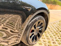 Tesla Model Y Rear-Wheel Drive - ფოტო 8